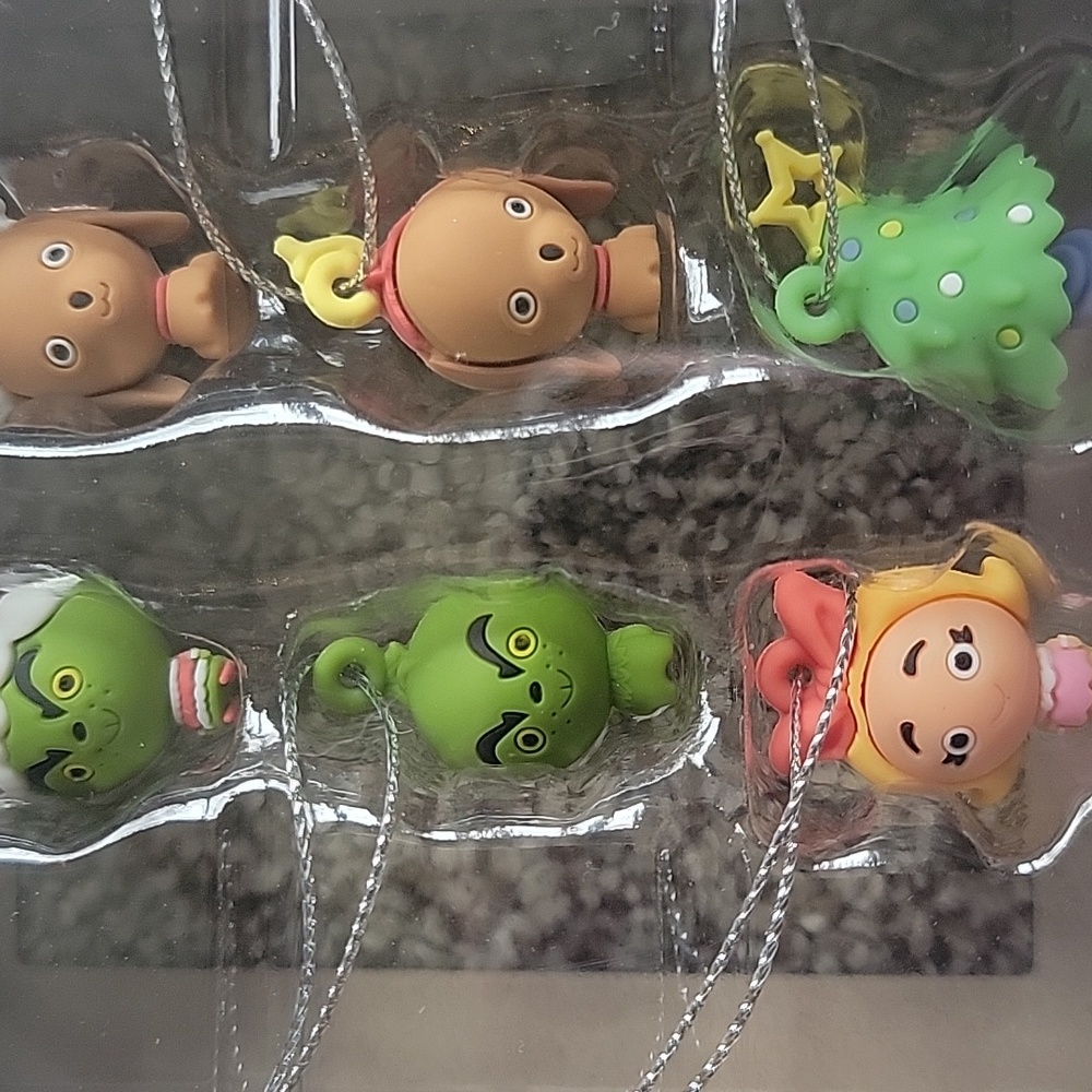 NWT 3 Grinch Mini Ornaments - Picture 3 of 4